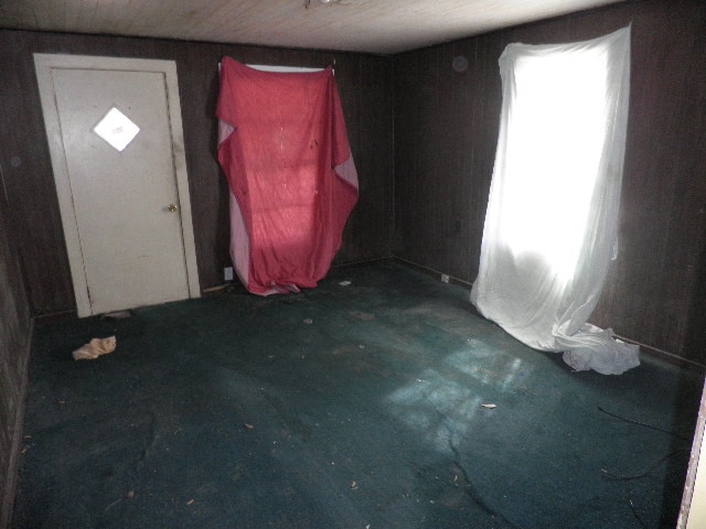 1075 Cooley Dr, Gainesville, GA 30501 photo 4