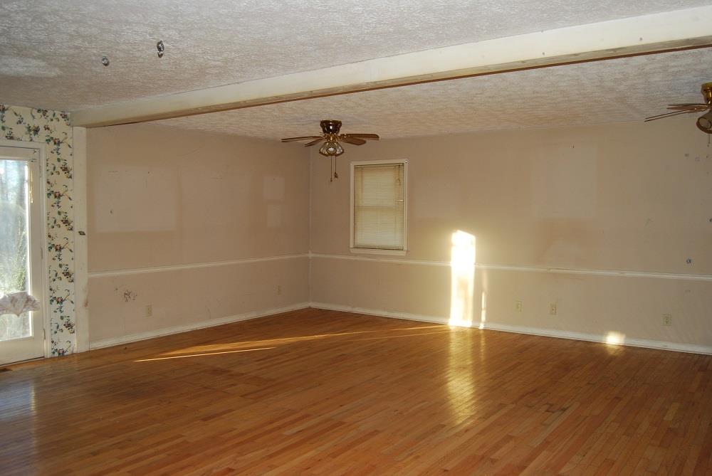 800 Sutton Mill Rd, Clarkesville, GA 30523 photo 3