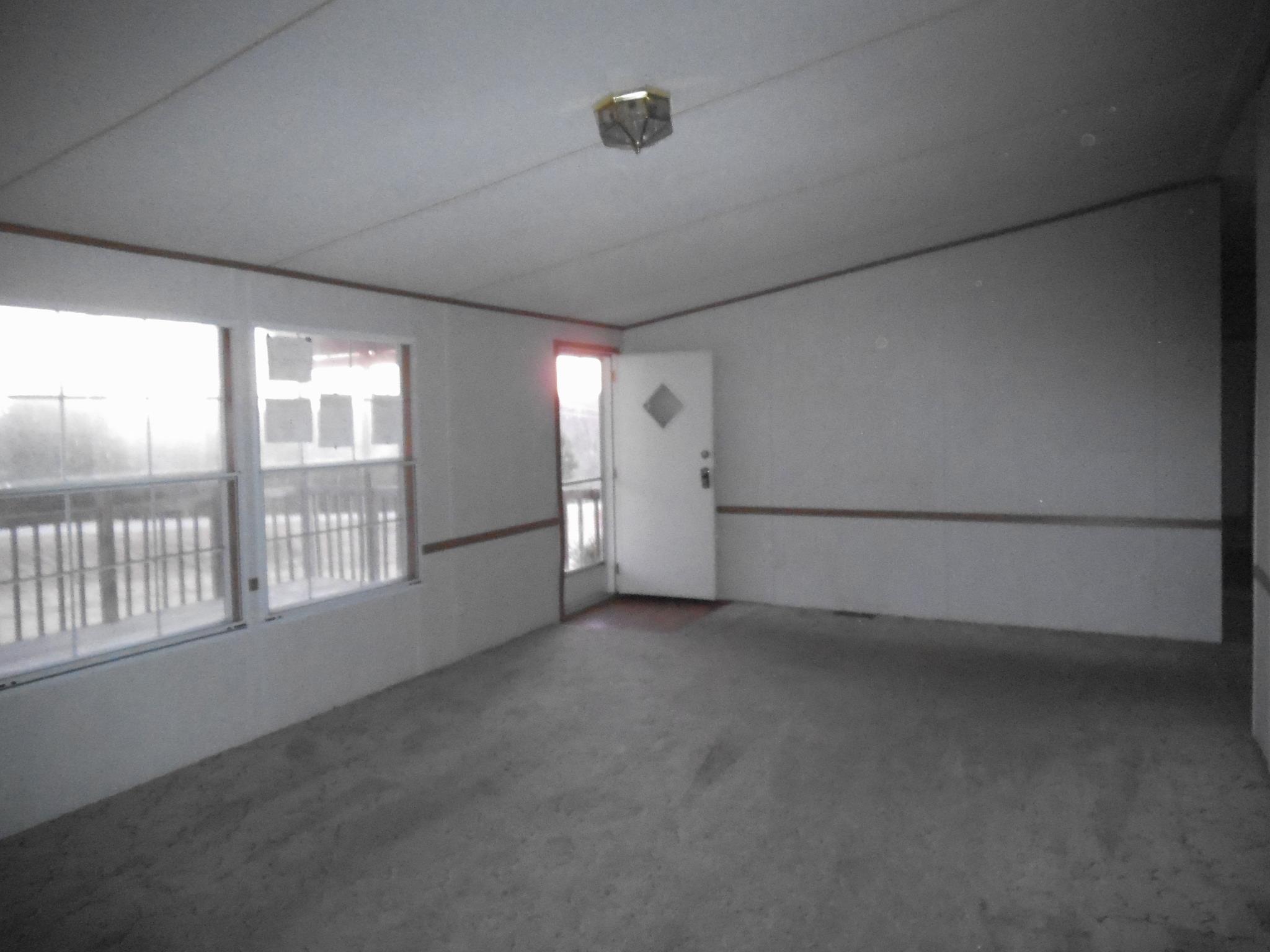647 Hunters Creek Rd, Toccoa, GA 30577 photo 3