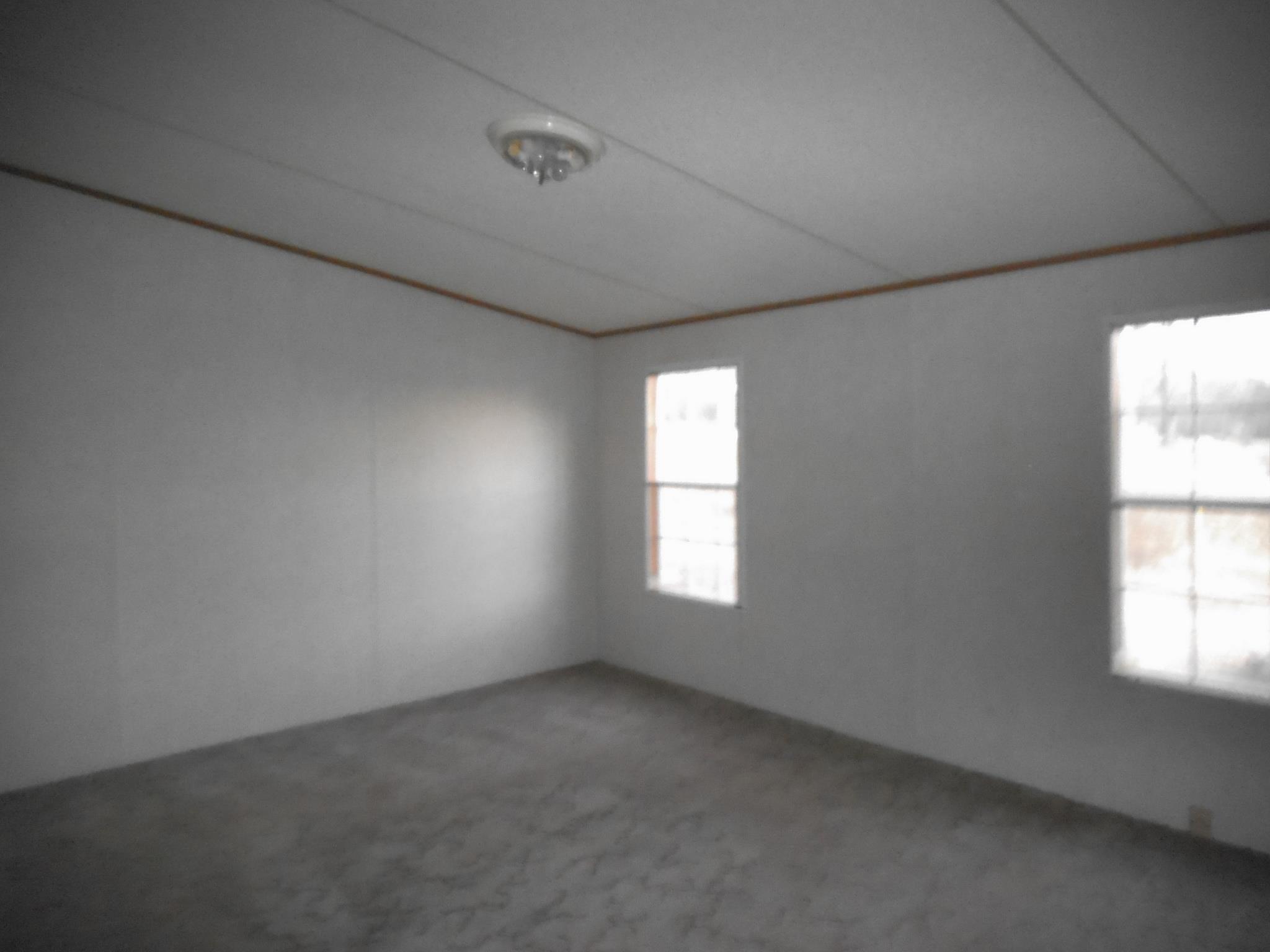 647 Hunters Creek Rd, Toccoa, GA 30577 photo 6