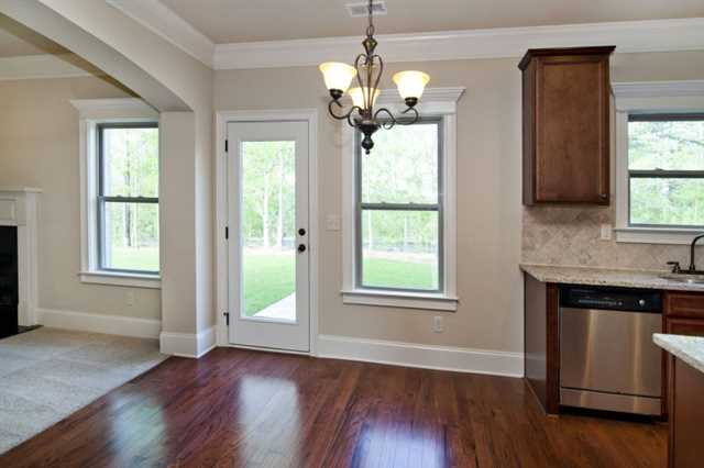 4549 Bogan Meadows Dr, Buford, GA 30519 photo 4