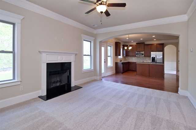 4549 Bogan Meadows Dr, Buford, GA 30519 photo 2