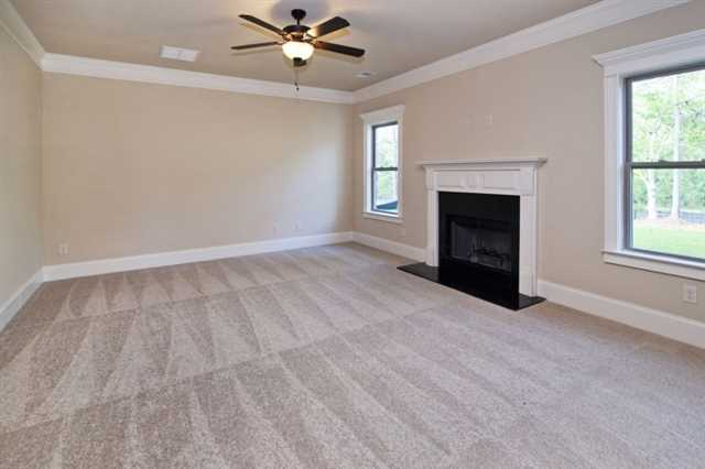 4549 Bogan Meadows Dr, Buford, GA 30519 photo 3