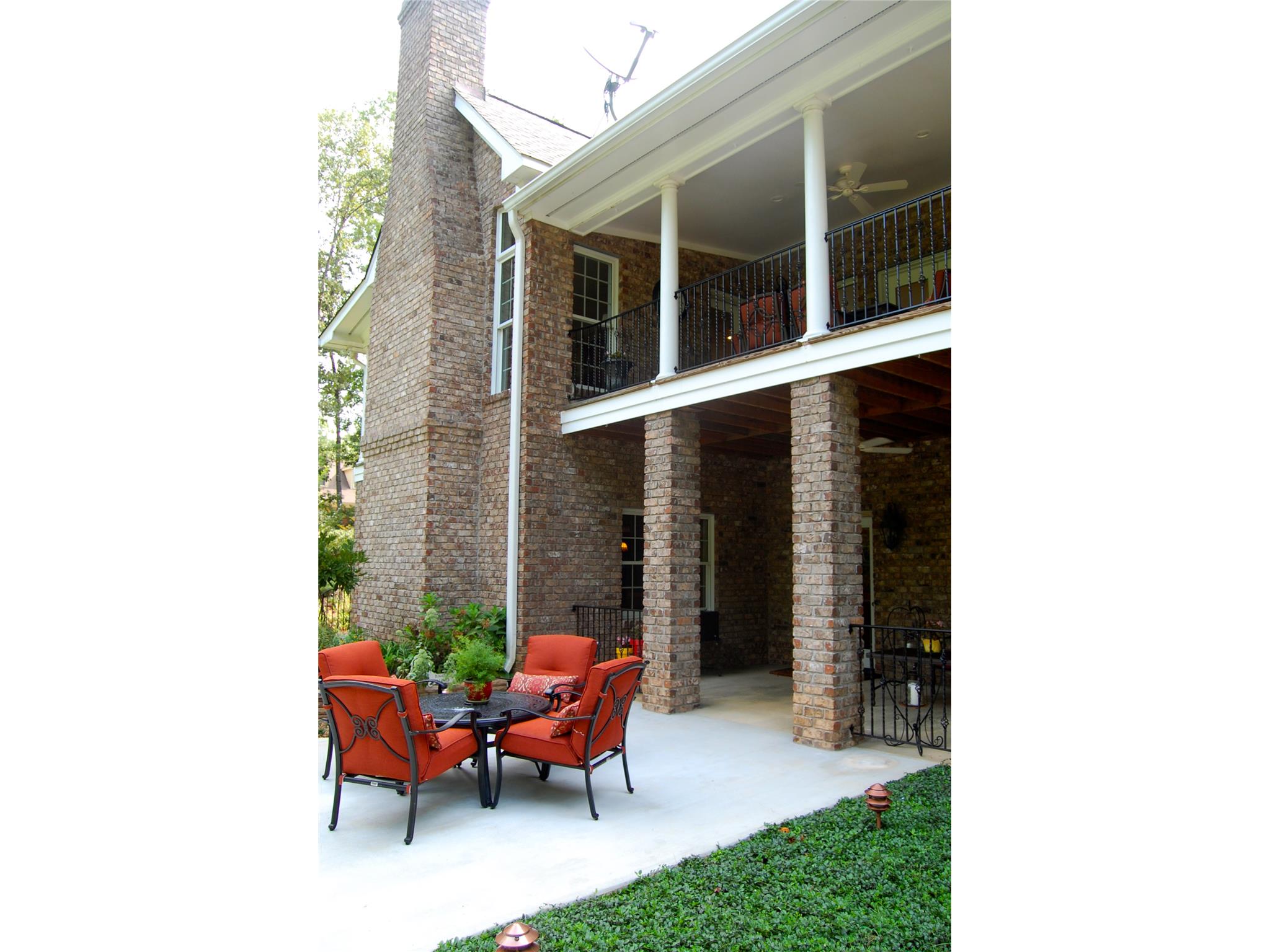 243 Cross Creek Dr, Toccoa, GA 30577 photo 2