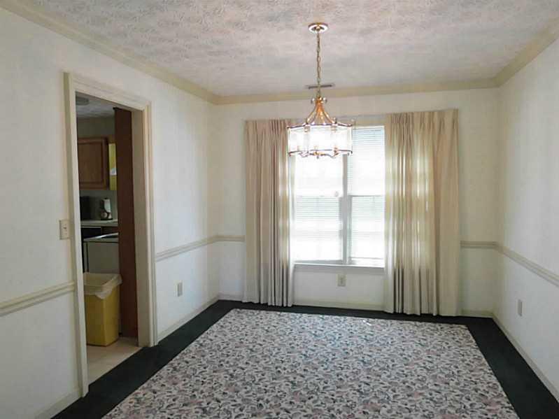 4295 Farmbrook Ln, Kennesaw, GA 30144 photo 6