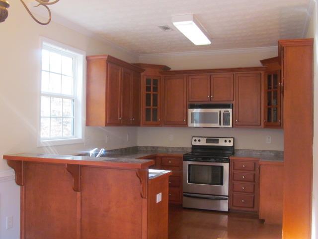 118 Waters Edge Dr, Lagrange, GA 30240 photo 3