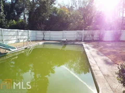 Undisclosed, Macon, GA 31217 photo 13