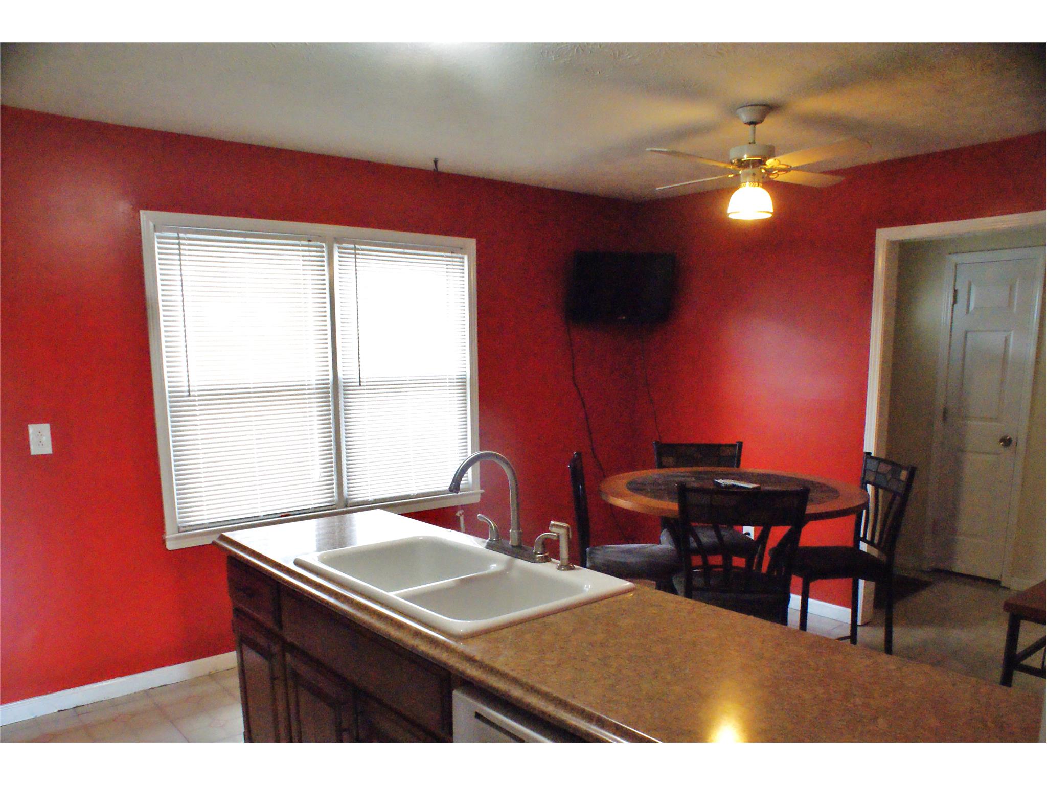 70 Riverbend Dr, Covington, GA 30014 photo 5