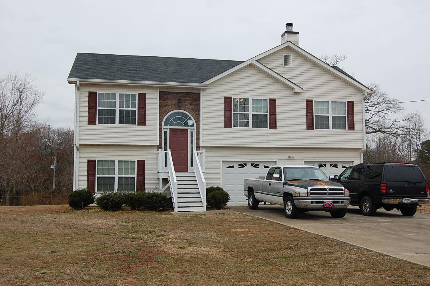 203 Marcliff Ct, Temple, GA 30179 photo 1