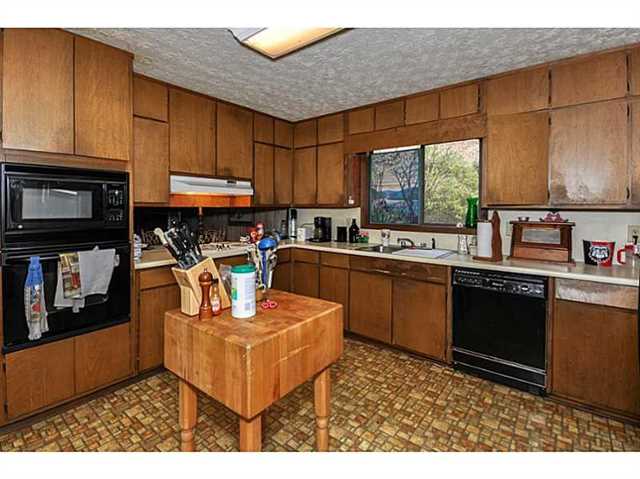 3718 Toxaway Ct, Atlanta, GA 30341 photo 4