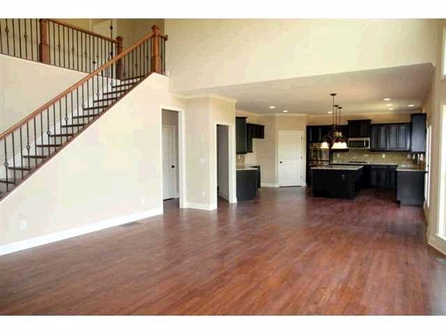 195 Patrick Cir, Suwanee, GA 30024 photo 10