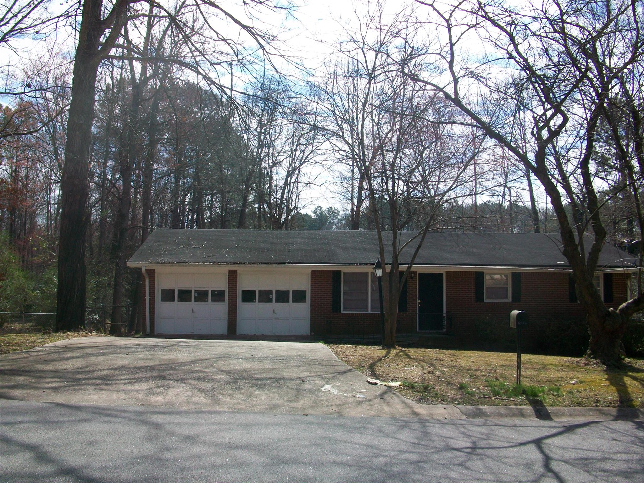 6586 Rabun Rd, Morrow, GA 30260 photo 2