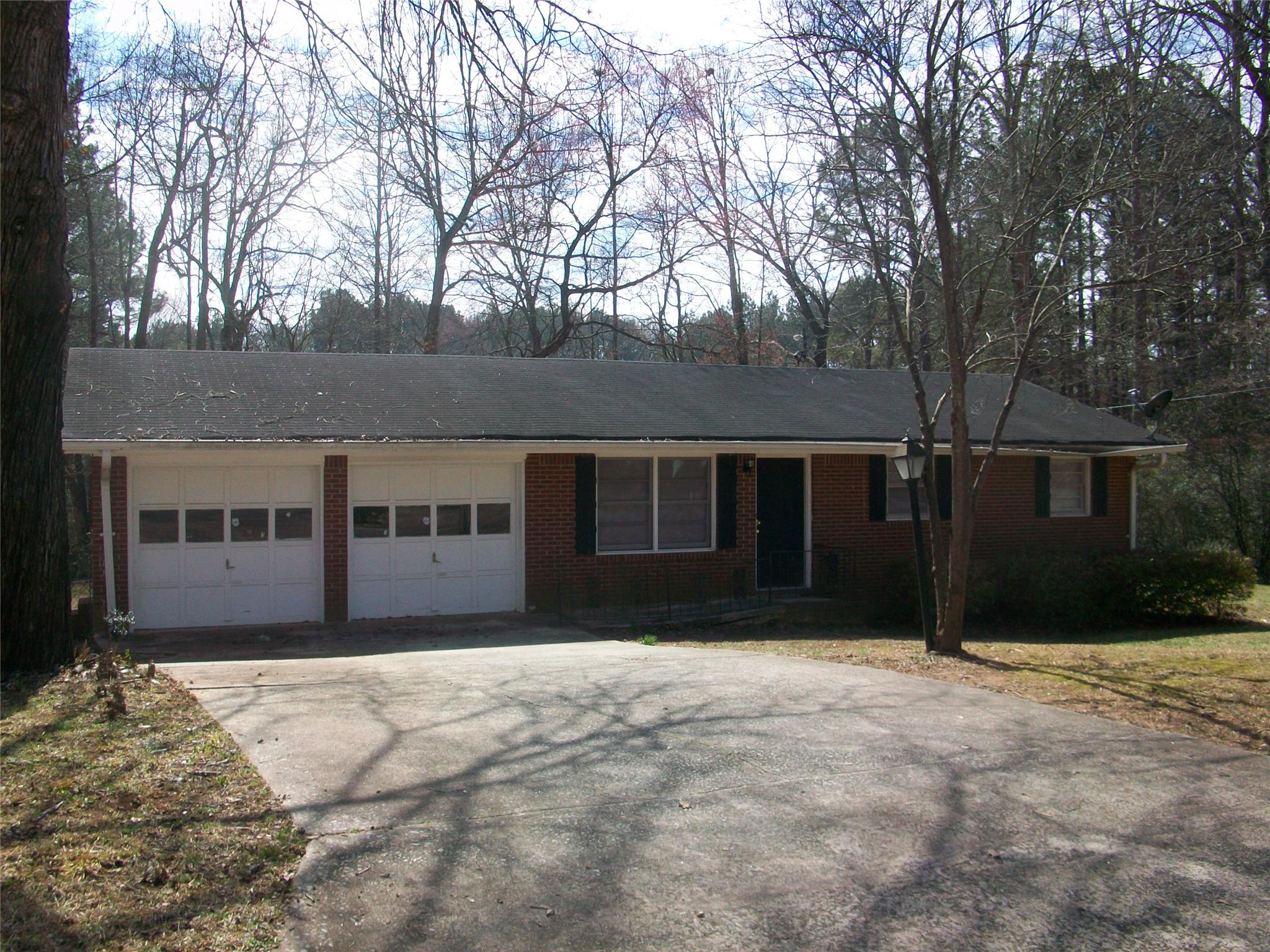 6586 Rabun Rd, Morrow, GA 30260 photo 1