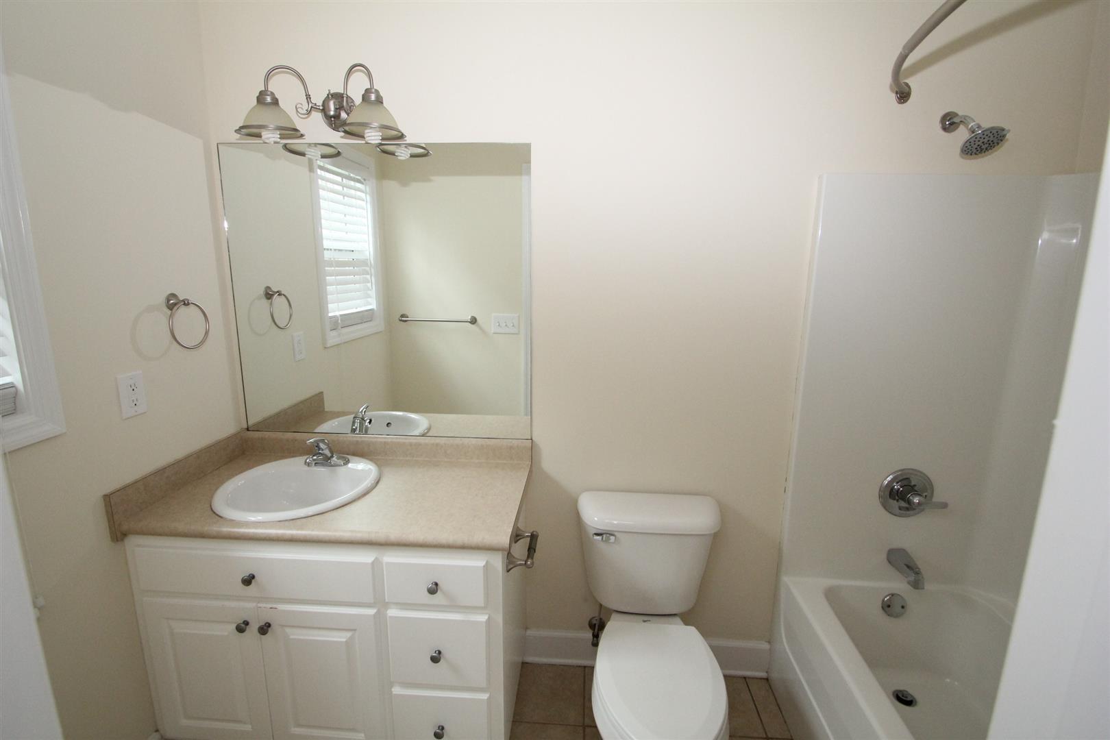 107 Thomas Ct, Sylvester, GA 31791 photo 7