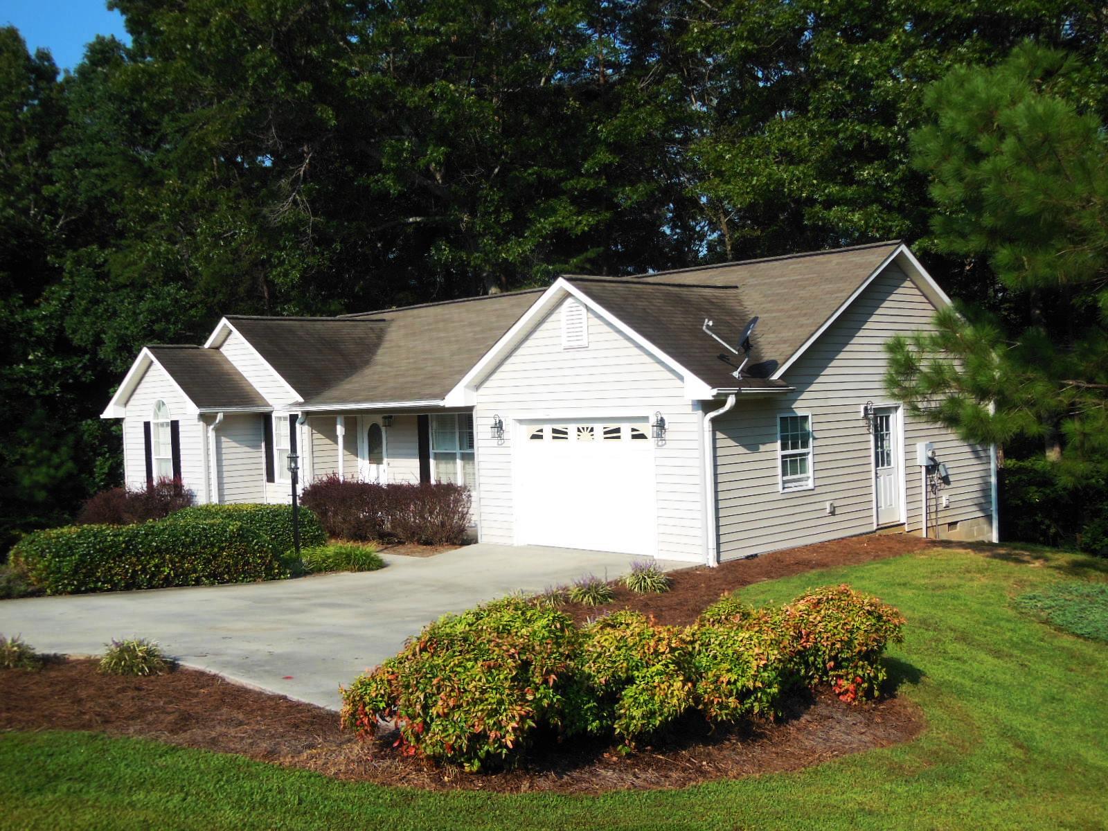 122 Piedmont Connector, Toccoa, GA 30577 photo 1