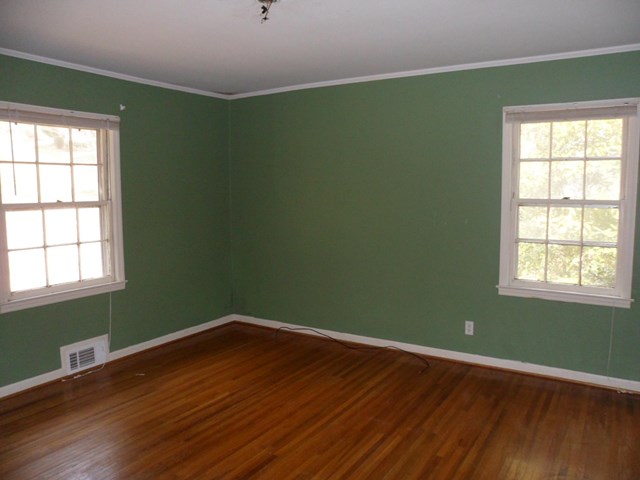 655 Rosedale St, Toccoa, GA 30577 photo 3