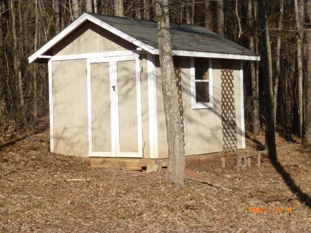39 Holleys Grove Dr, Lagrange, GA 30240 photo 2