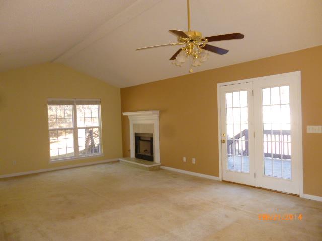 39 Holleys Grove Dr, Lagrange, GA 30240 photo 3