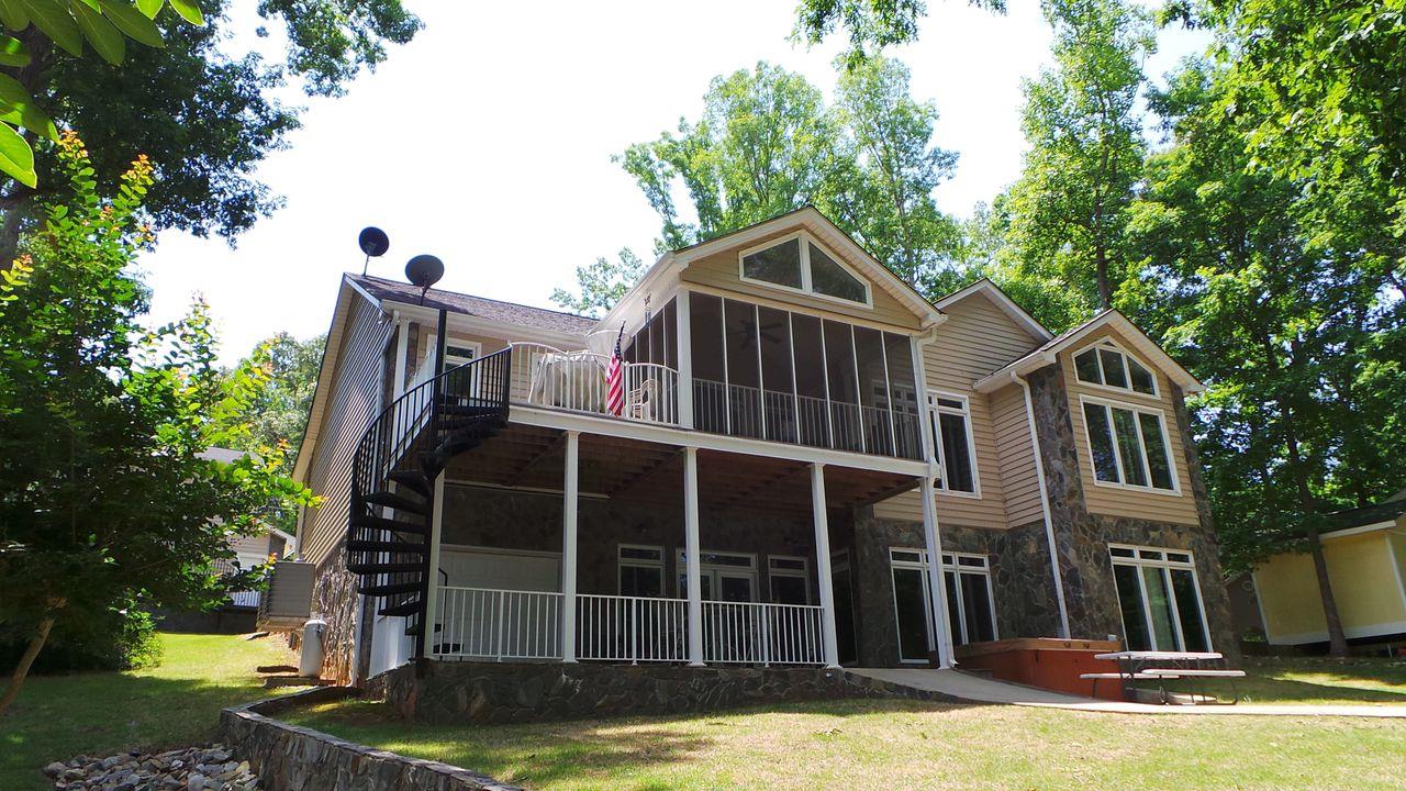 874 Bulldog Cir, Lavonia, GA 30553 photo 2