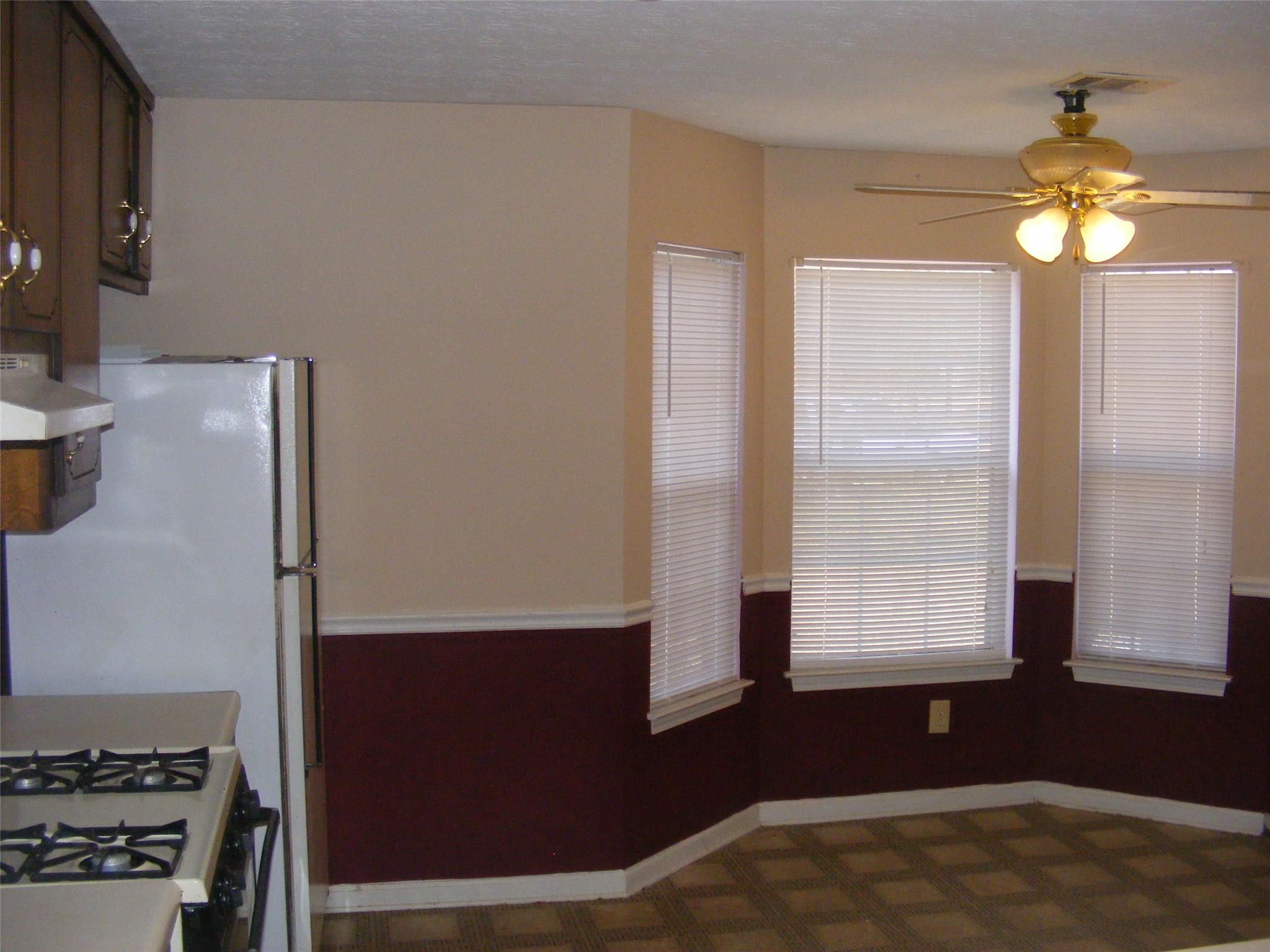213 Lisa Ct, Hampton, GA 30228 photo 4