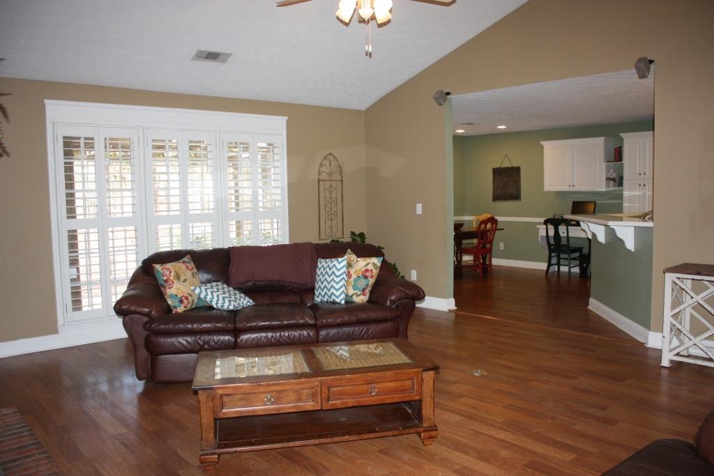 125 Cameron Pointe Dr, Lagrange, GA 30240 photo 4