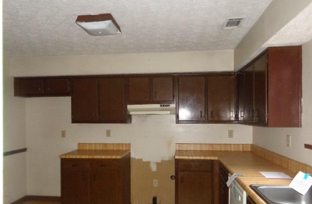 6629 Fleming Rd, Morrow, GA 30260 photo 3