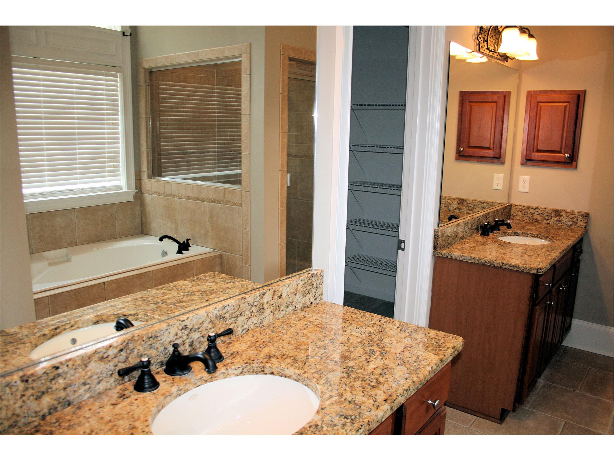 105 Kellsworth Way, Tyrone, GA 30290 photo 9