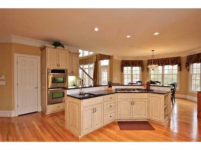 6730 Hempstead Ct, Suwanee, GA 30024 photo 8