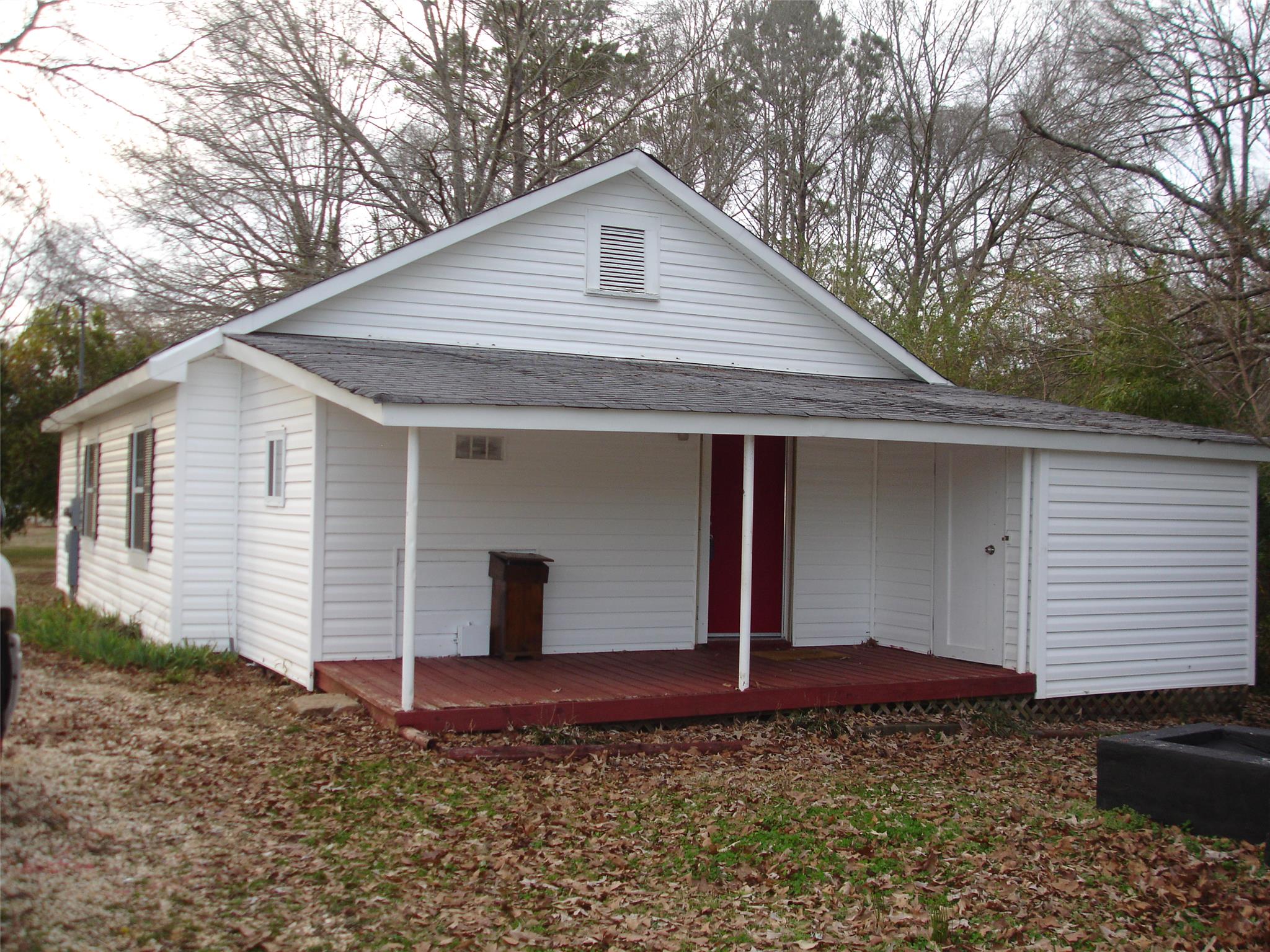 236 Samples Rd, West Point, GA 31833 photo 3