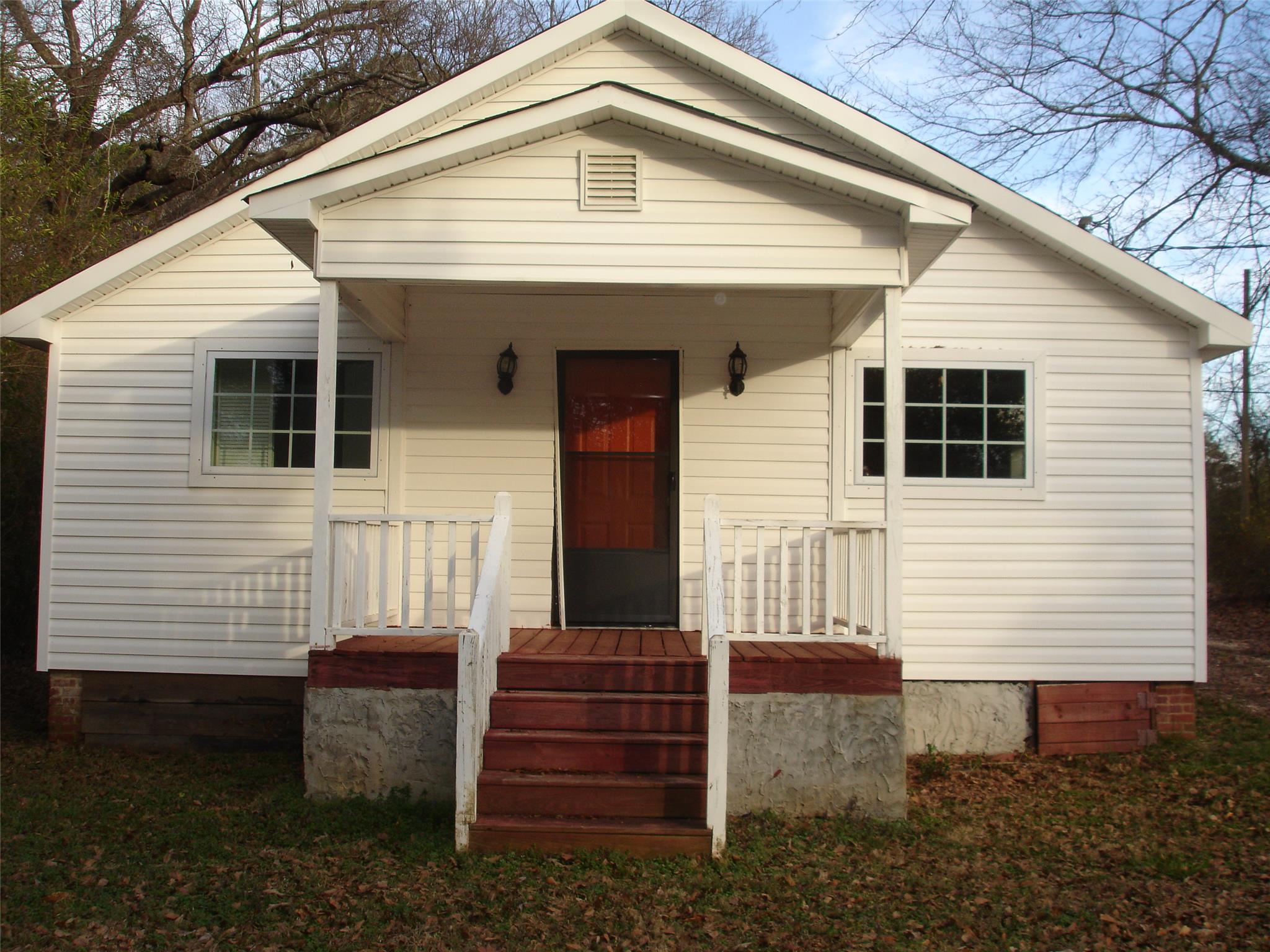 236 Samples Rd, West Point, GA 31833 photo 2