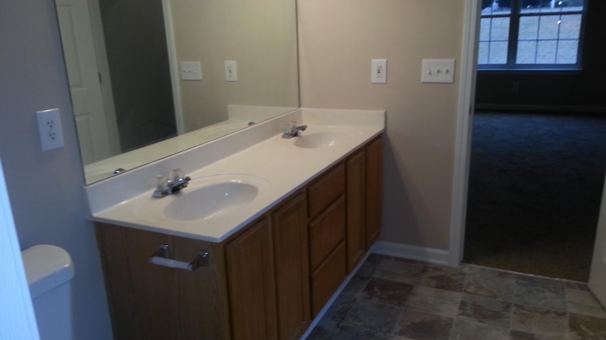 1007 Riverclift Dr, Covington, GA 30016 photo 7