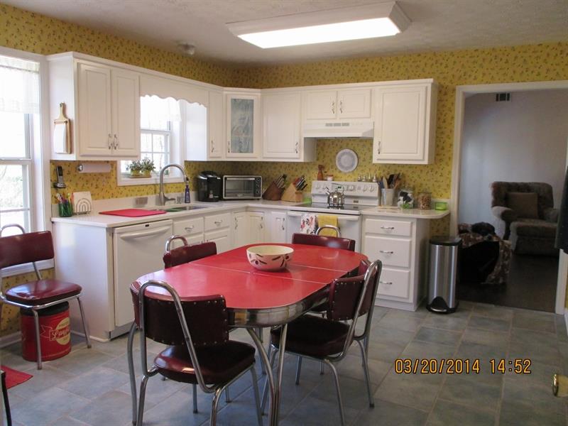 2325 Matthew Ct, Monroe, GA 30655 photo 10