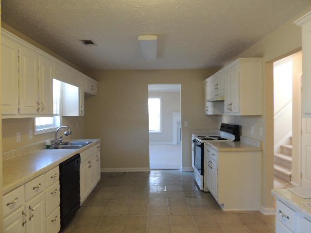90 Aspen Forest Dr, Covington, GA 30016 photo 4