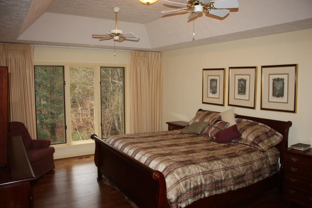 1038 Riverside Dr, Lagrange, GA 30240 photo 9