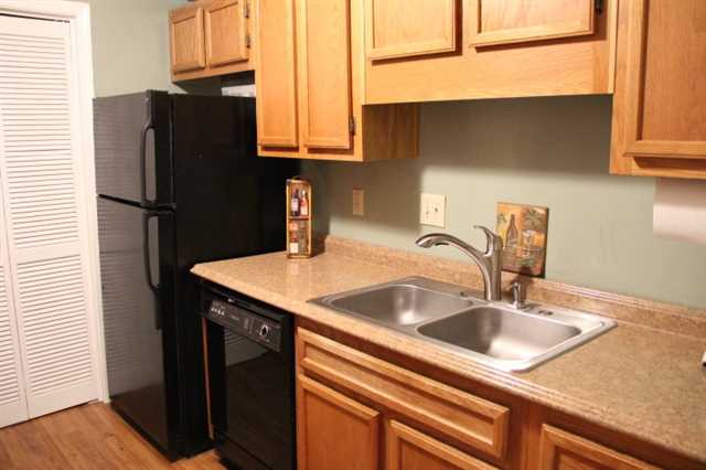 1103 Berkeley Woods Dr, Duluth, GA 30096 photo 4