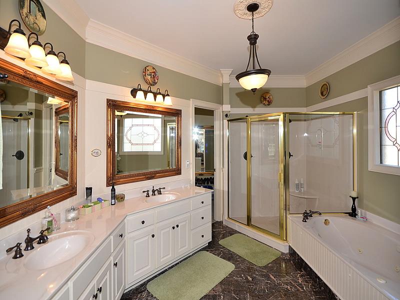 2575 Ginger Dr, Buford, GA 30519 photo 13