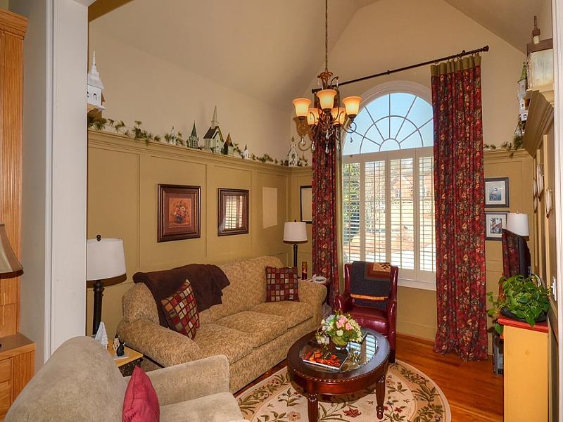 2575 Ginger Dr, Buford, GA 30519 photo 3