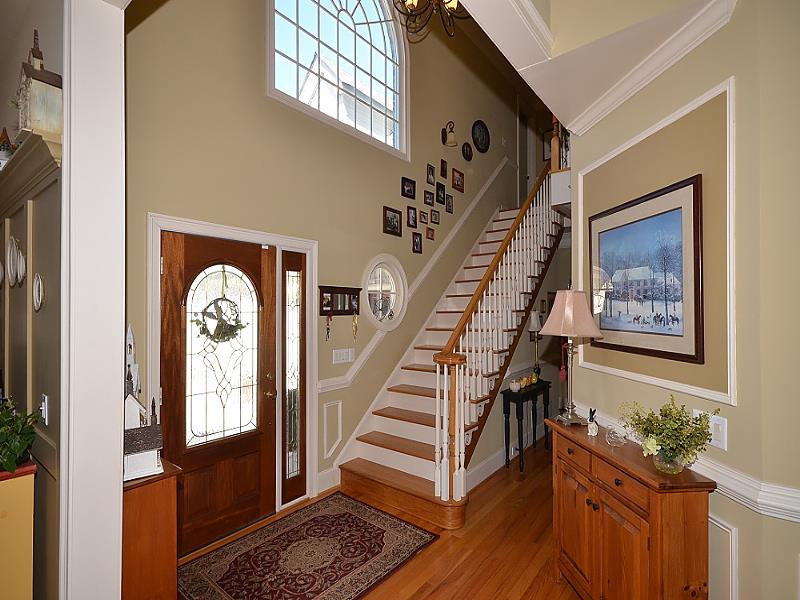 2575 Ginger Dr, Buford, GA 30519 photo 2
