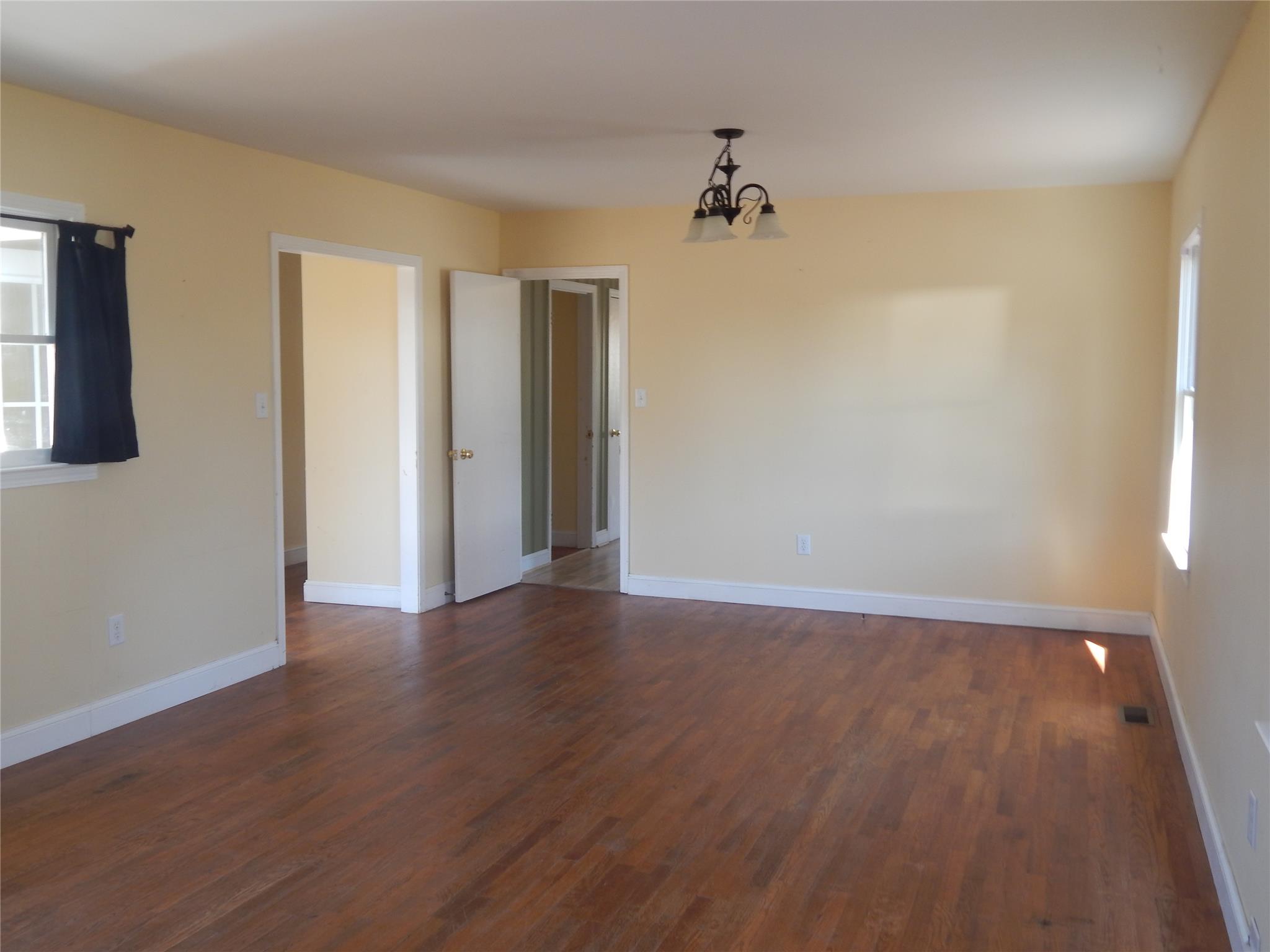 70 Hood St, Commerce, GA 30529 photo 11