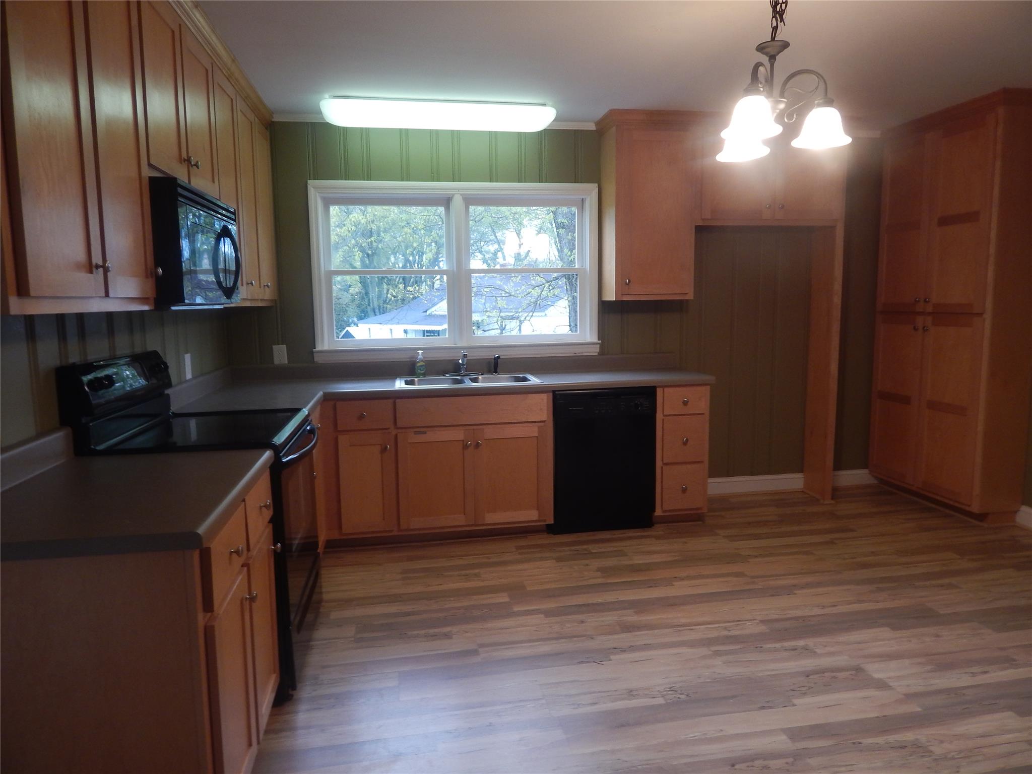 70 Hood St, Commerce, GA 30529 photo 14