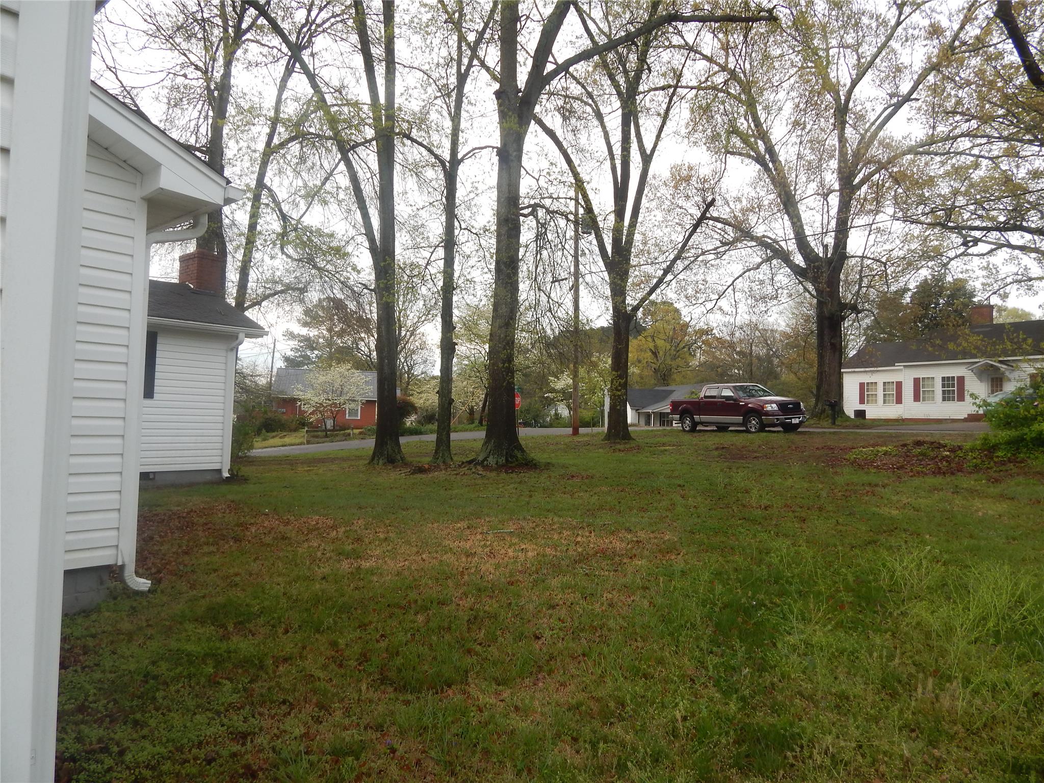 70 Hood St, Commerce, GA 30529 photo 5