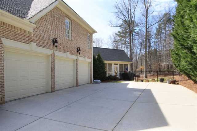 225 Eagles Cir, Alpharetta, GA 30004 photo 25
