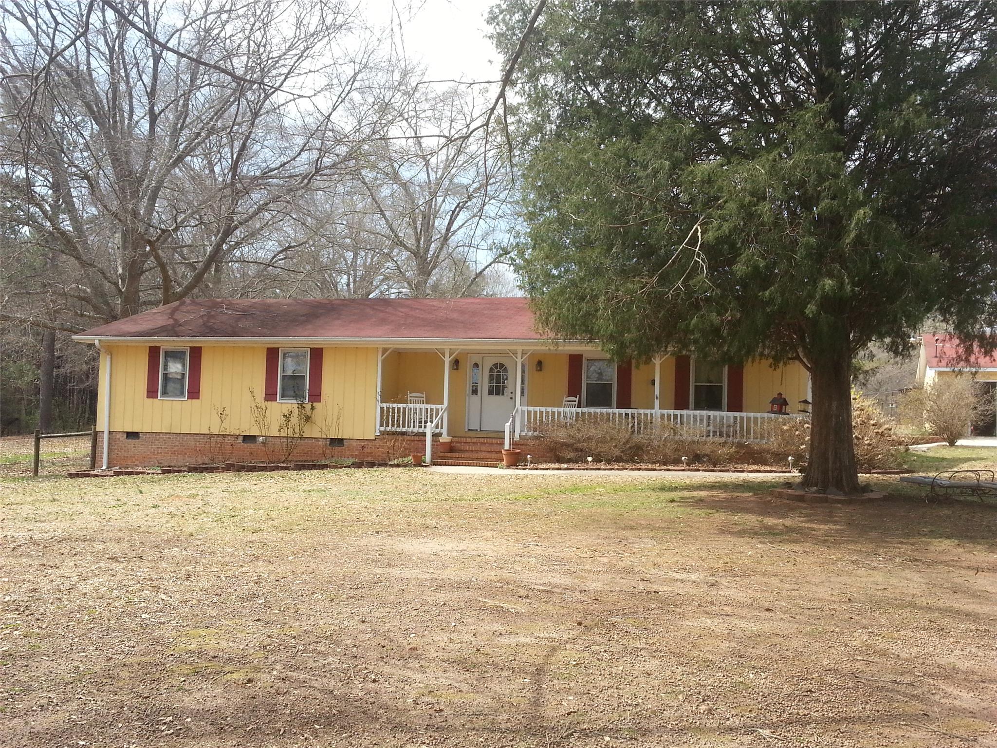 1024 Barnesville Rd, Griffin, GA 30224 photo 1