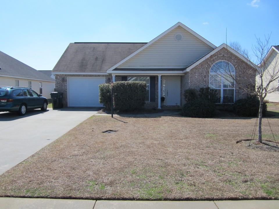 209 Wembley Dr, Warner Robins, GA 31088 photo 1