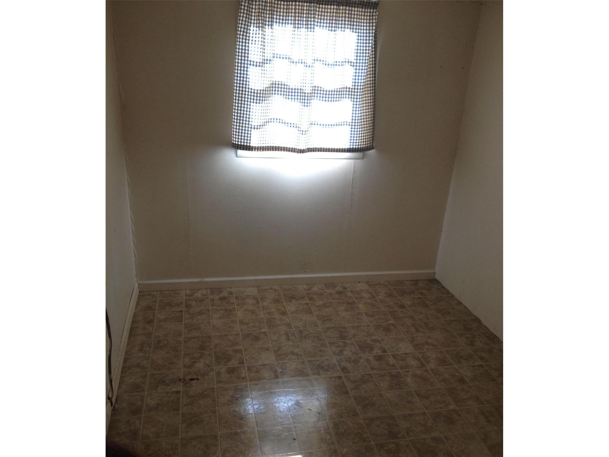 19 Washington St, Bowdon, GA 30108 photo 4
