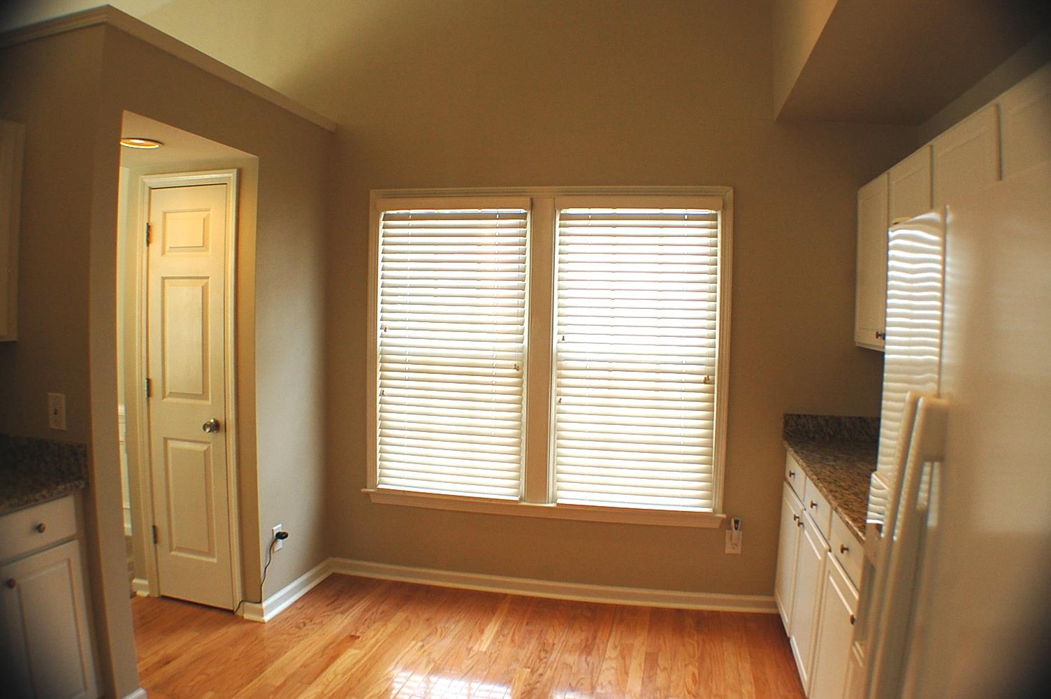 3660 Mcclure Woods Dr, Duluth, GA 30096 photo 11