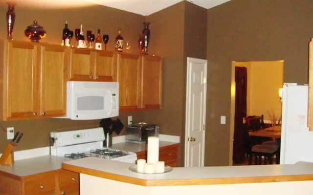 352 Beckenham Ln, Dacula, GA 30019 photo 2