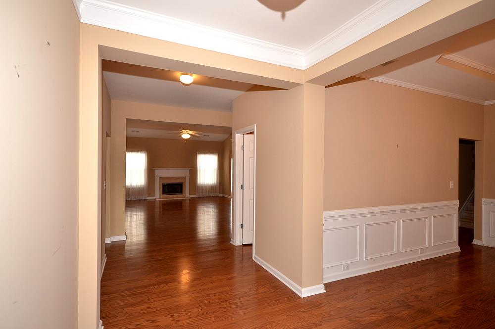 3341 Lost Meadows Ln, Buford, GA 30519 photo 4