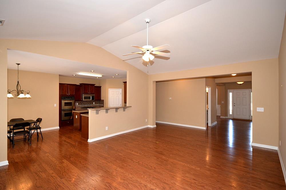 3341 Lost Meadows Ln, Buford, GA 30519 photo 6