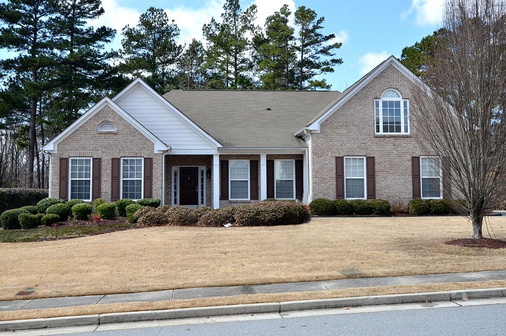 3341 Lost Meadows Ln, Buford, GA 30519 photo 1